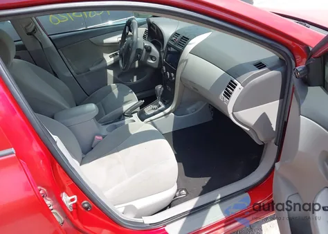 2010 Toyota Corolla Le z USA, uszkodzony, nr VIN 1NXBU4EE6AZ356113